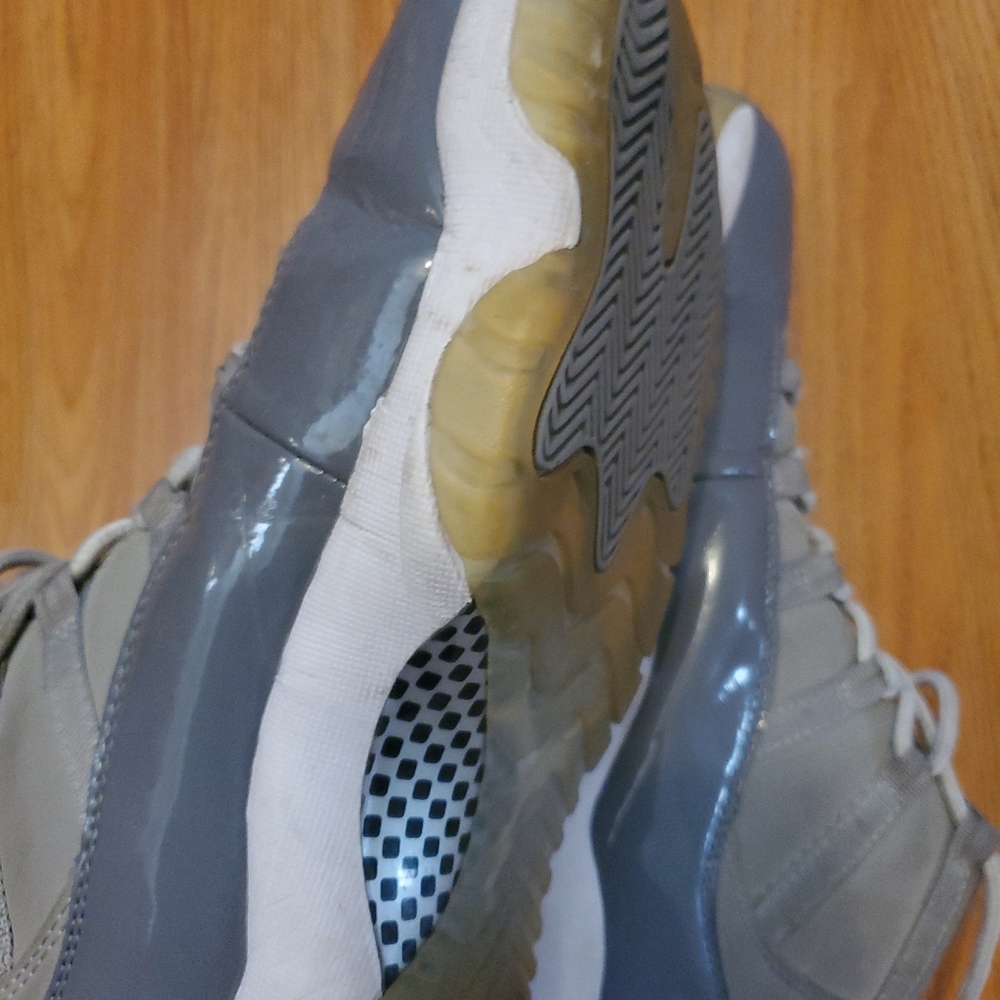 NIKE CT8012-005 Air Jordan 11 Retro High Cool Grey 2021  Size 10 - Picture 11 of 13